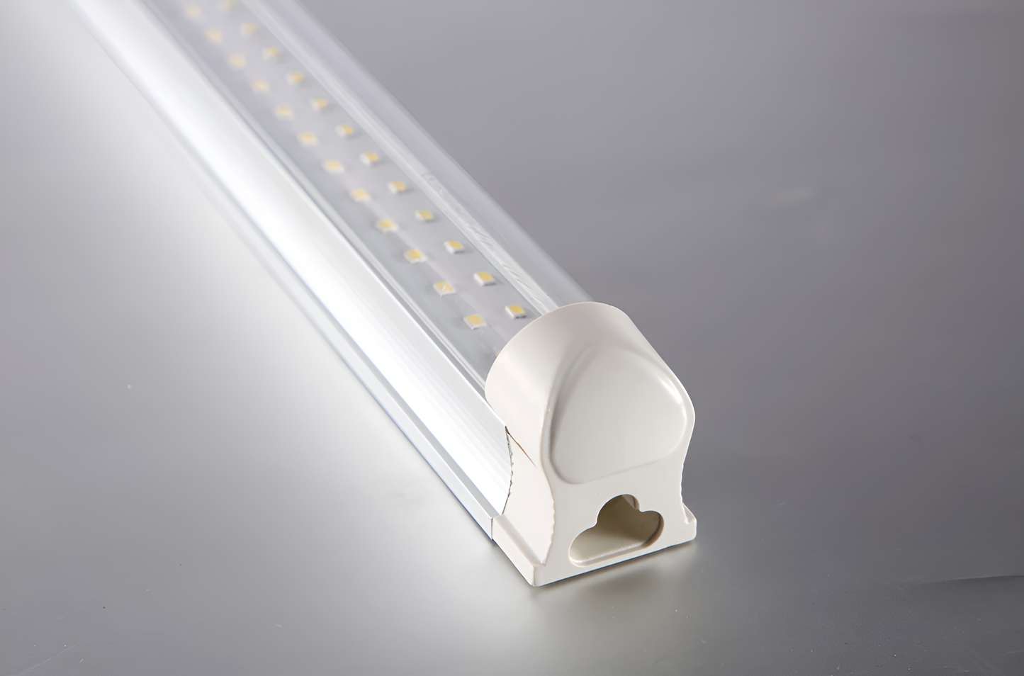 INT Series - 20 Pack LED INTEGRATED TUBE (Ideal for Warehouses/Retails/Residential garage/Schools/Supermarkets)